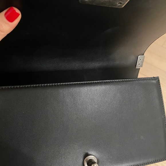 (SOLD) Chanel boy medium black lambskin - Picture 6 of 10